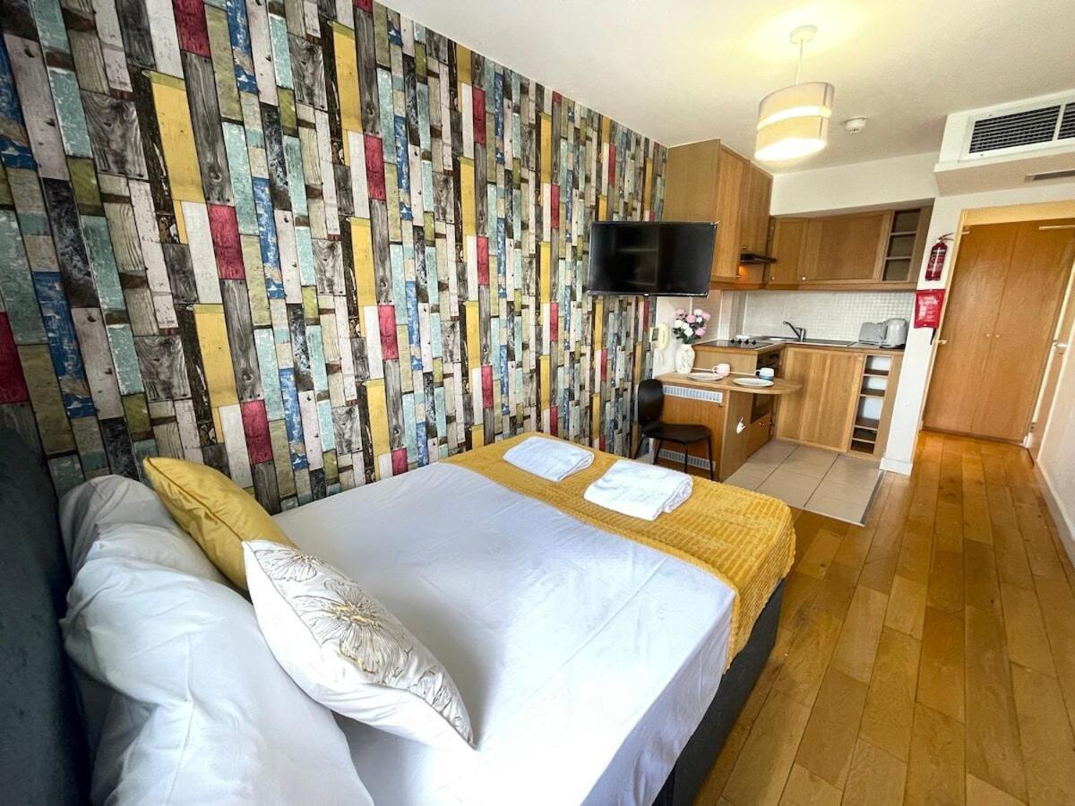 Portobello Road Artistic Studios 'Budget' لندن الغرفة الصورة