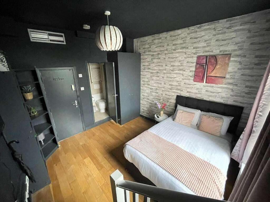 Portobello Road Artistic Studios 'Budget' لندن الغرفة الصورة