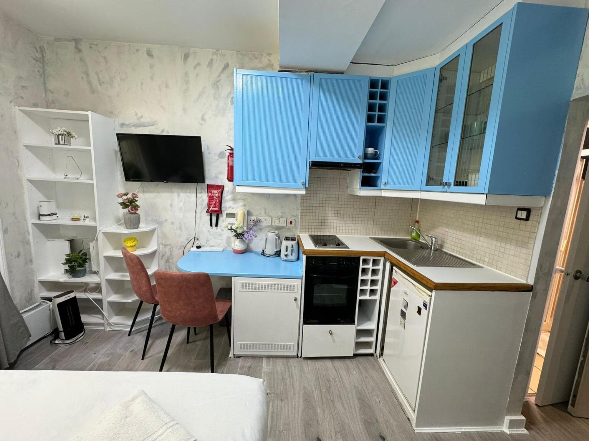 Portobello Road Artistic Studios 'Budget' لندن الغرفة الصورة