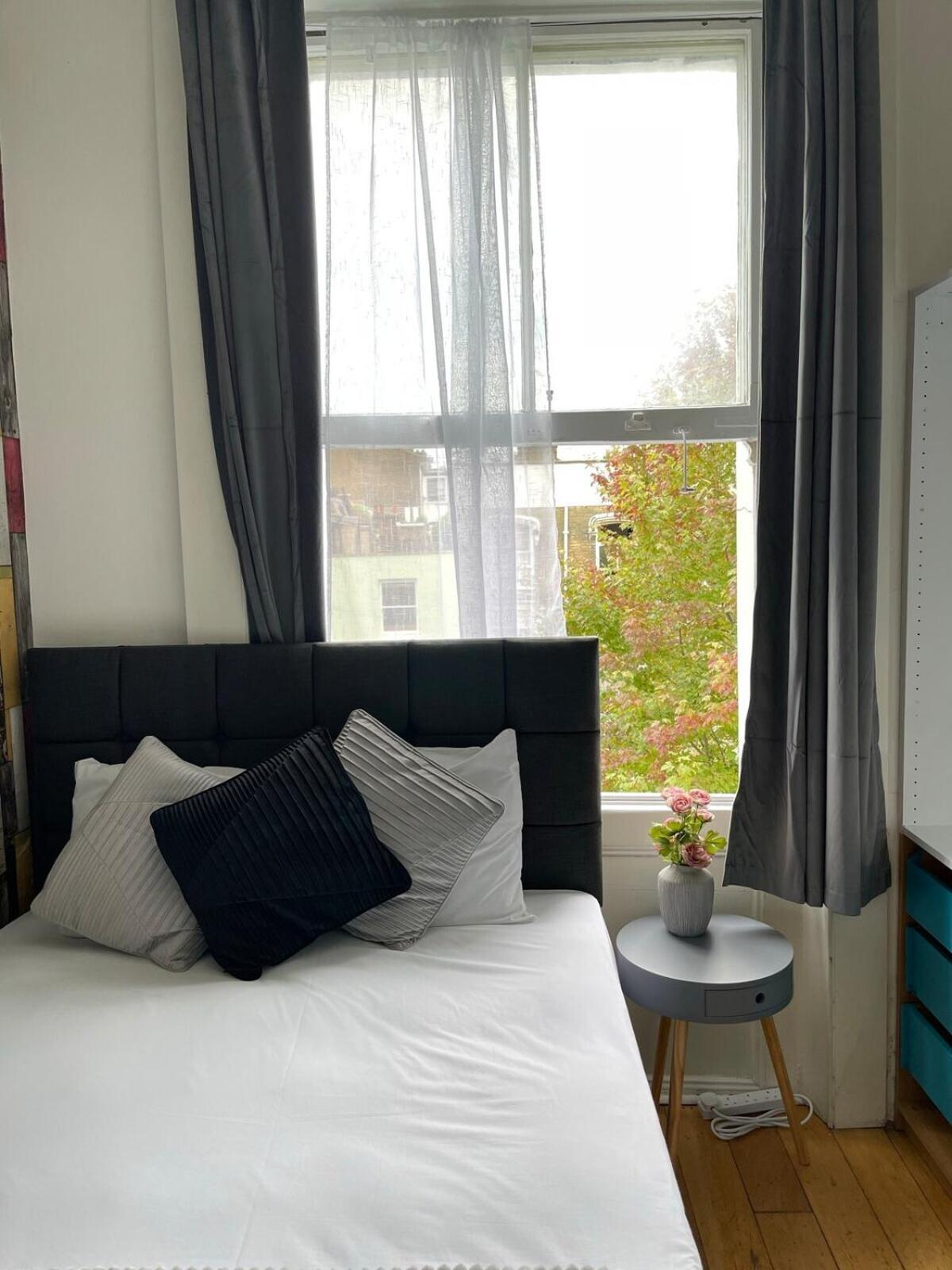 Portobello Road Artistic Studios 'Budget' لندن الغرفة الصورة