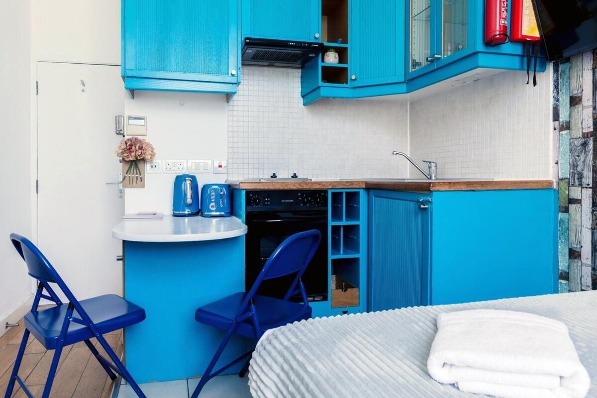 Portobello Road Artistic Studios 'Budget' لندن الغرفة الصورة