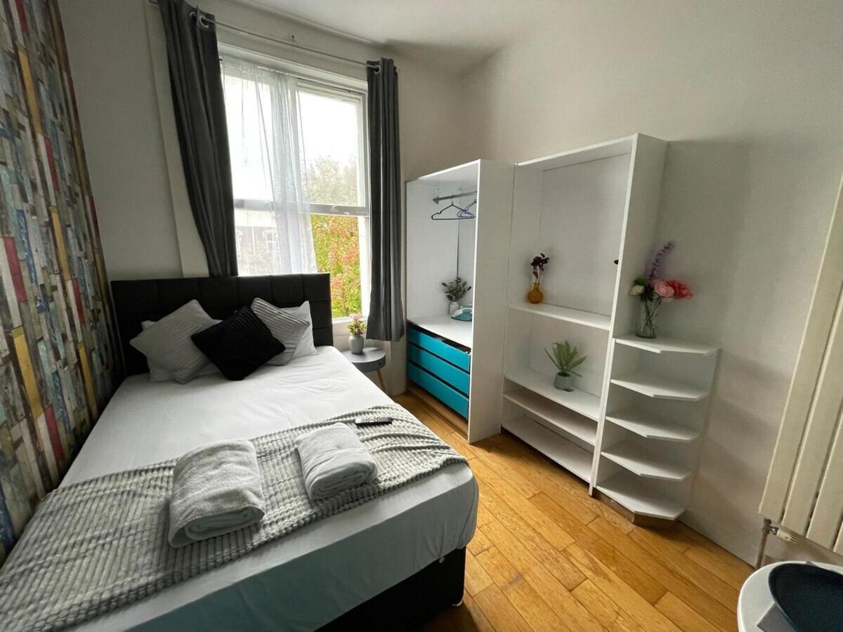 Portobello Road Artistic Studios 'Budget' لندن الغرفة الصورة