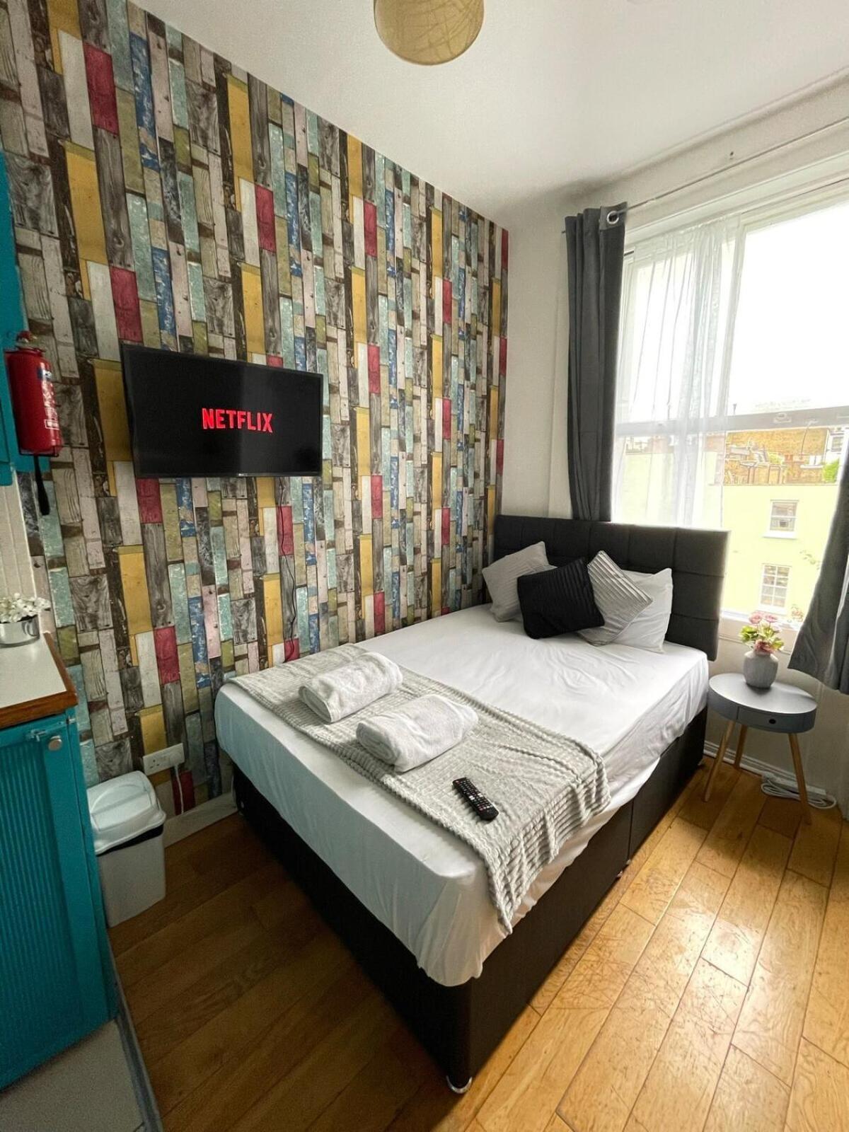 Portobello Road Artistic Studios 'Budget' لندن الغرفة الصورة
