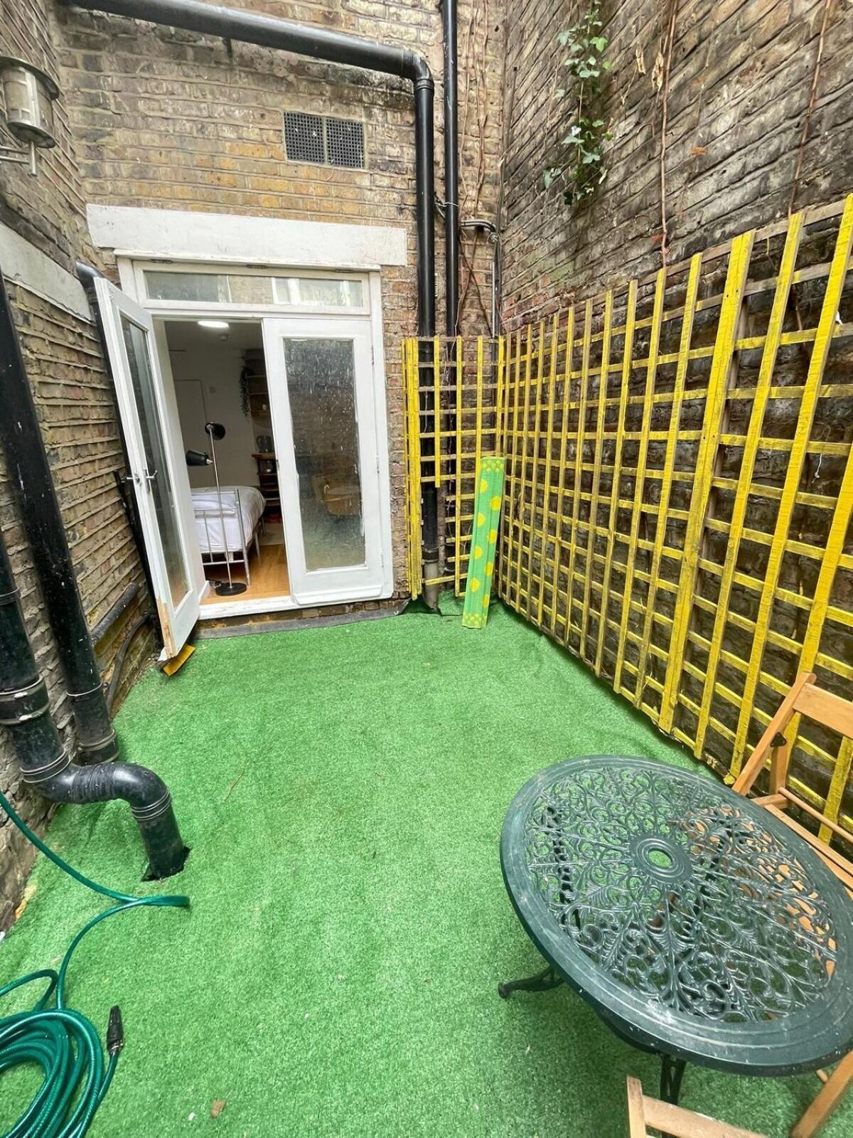 Portobello Road Artistic Studios 'Budget' لندن الغرفة الصورة
